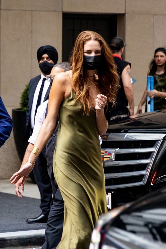 ANNA OSCEOLA Leaves Her Hotel in New York 06/18/2021