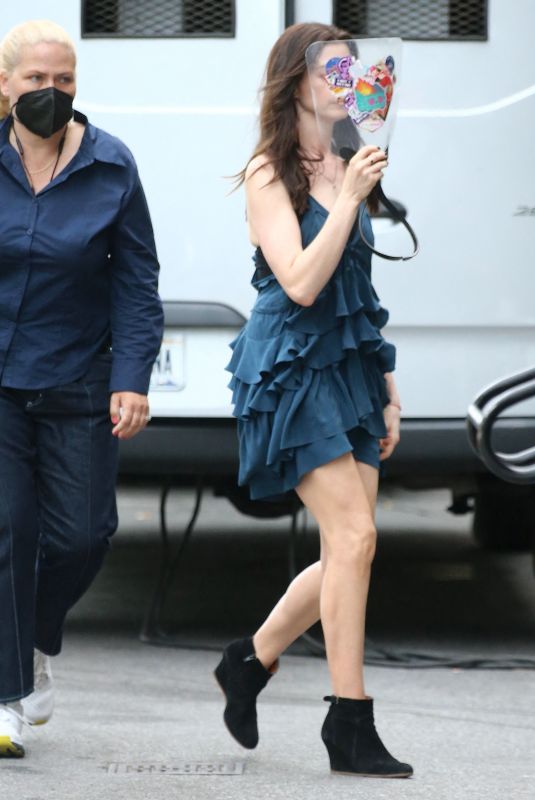 ANNE HATHAWAY Heading on the Set of WeCrashed in New York 06/25/2021