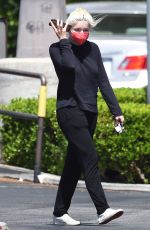 ARIEL WINTER Shopping at Gelson