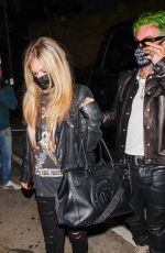 AVRIL LAVIGNE and Mod Sun Leaves Craig