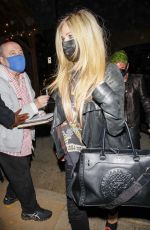 AVRIL LAVIGNE and Mod Sun Leaves Craig