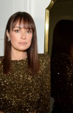 CATT SADLER Getting Ready to Tape Her Podcast in Los Angeles 06/09/2021