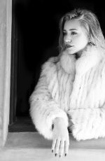 CAYLEE COWAN - Black and White Photoshoot, May 2021