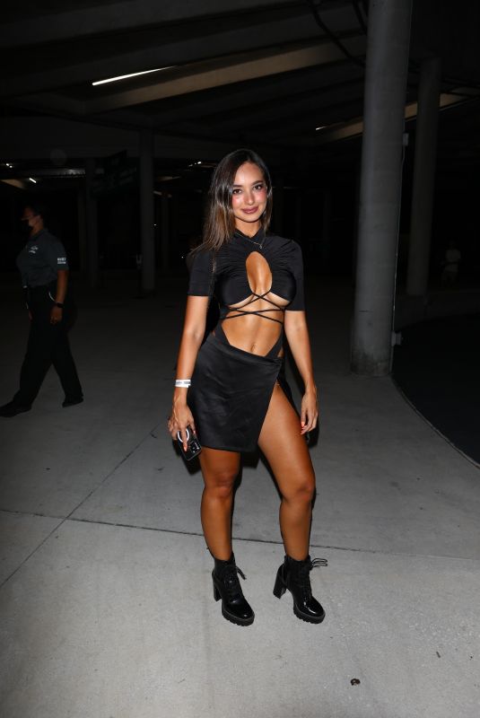 DANI TORRES at TikTok vs YouTube Boxing Match at Hard Rock Stadium in Hollywood 06/12/2021