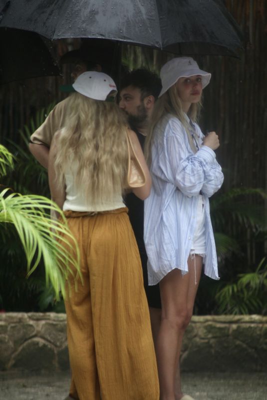 DELILAH HAMLIN and LISA RINNA Out for Breakfast in Tulum 06/15/2021