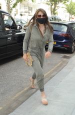 ELIZABETH HURLEY at Cambio De Tercio Restaurant in Chelsea 06/15/2021