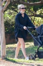 ELSA HOSK Out with Her dDaughter in Pasadena 06/03/2021