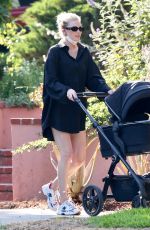 ELSA HOSK Out with Her dDaughter in Pasadena 06/03/2021