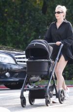 ELSA HOSK Out with Her dDaughter in Pasadena 06/03/2021