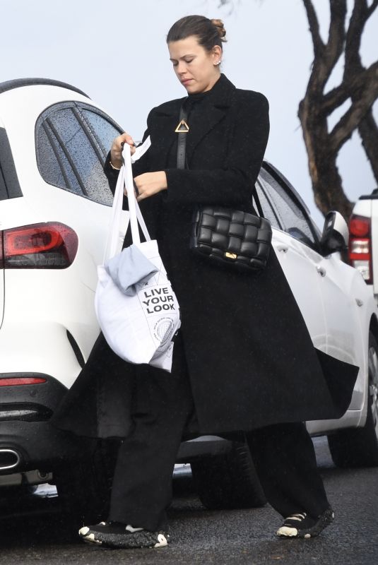 GOERGIA FOWLER Arrives at Her Home in Sydney 06/20/2021