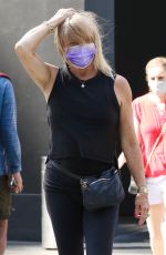 GOLDIE HAWN Out and About in New York 06/06/2021