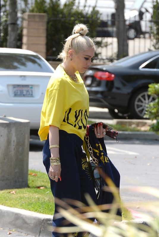 GWEN STEFANI Out and About in Los Angeles 06/15/2021