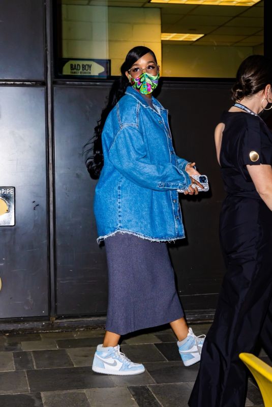 H.E.R. Leaves Eastern Conference Semifinals in Brooklyn 06/19/2021
