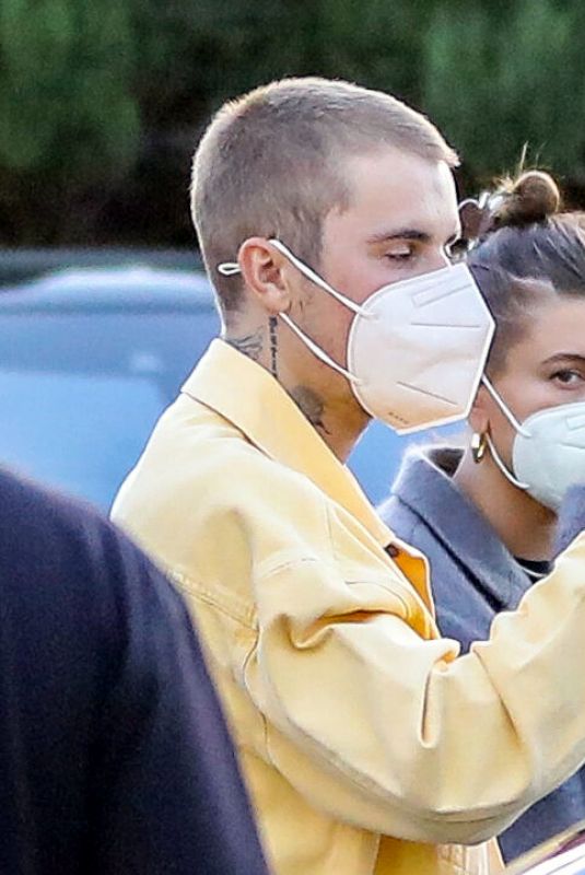 HAILEY and Justin BIEBER Night Out in Los Angeles 06/09/2021