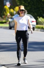 JENNIFER GARNER Out and About in Santa Monica 06/02/2021