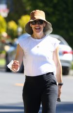 JENNIFER GARNER Out and About in Santa Monica 06/02/2021