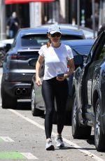 JENNIFER GARNER Out and About in Santa Monica 06/12/2021
