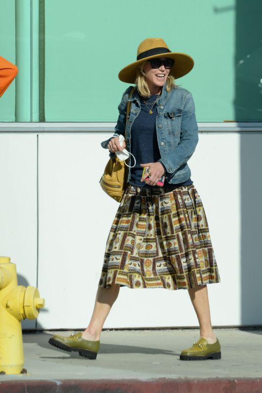 JULIE BOWEN Out Shopping in Los Angeles 0/10/2021