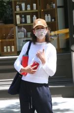 KATIE HOLMES Leaves Her Apartment in New York 06/29/2021