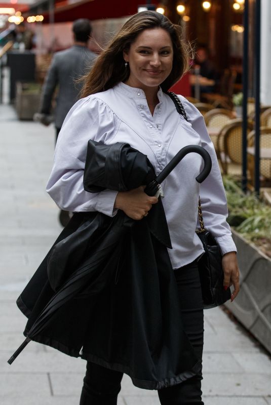 KELLY BROOK Arrives at Global Radio Studios in London 06/21/2021