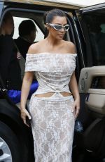 KIM KARDASHIAN Arrives at Her Hotel in Rome 06/29/2021