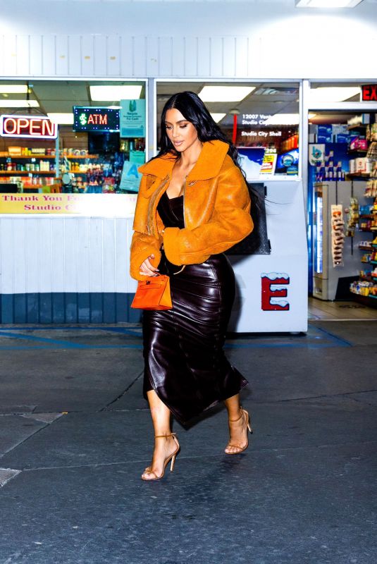 KIM KARDASHIAN Night Out in Los Angeles 06/25/2021