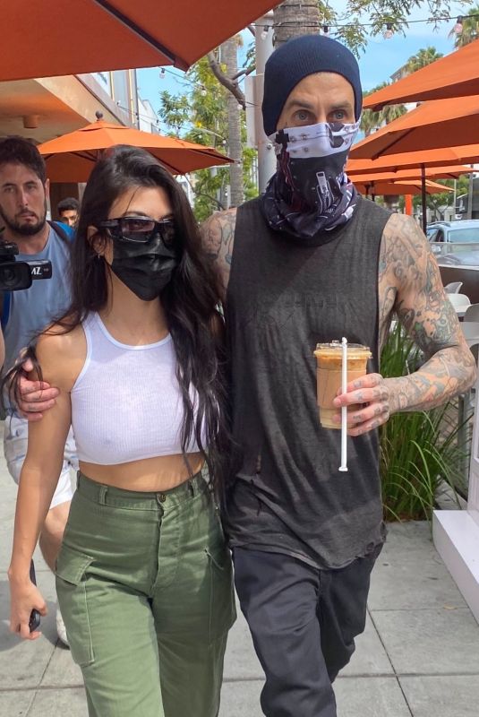 KOURTNEY KARDASHIAN and Travis Barker Out in Los Angeles 06/15/2021