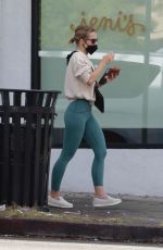 KRISTEN BELL at a Gym in Los Feliz 06/07/2021