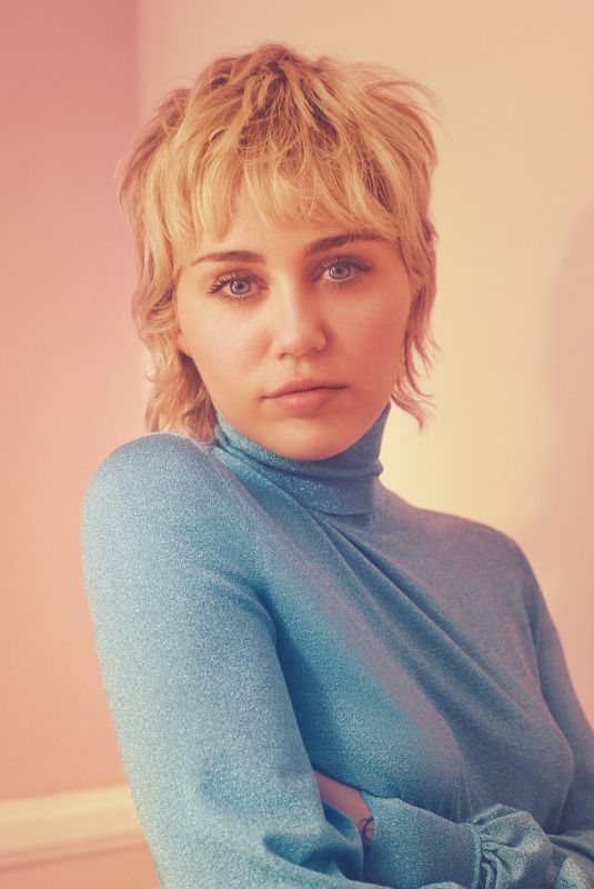 MILEY CYRUS for Gucci Flora Gorgeous Gardenia 2021 Campaign