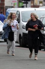 MOLLY MAE HAGUE Leaves a Hair Salon in Wilmslow 06/28/2021