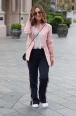 MYLEENE KLASS Arrives at Smooth Radio London 06/04/2021