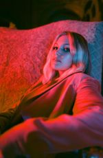 OLIVIA HOLT - Next Promos 2021