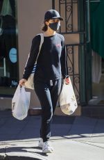 ROSE BYRNE and Bobby Cannavale Out Shopping in Sydney 06/25/2021