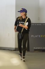 SARAH MICHELLE GELLAR Out Shopping in Los Angeles 05/31/2021