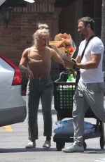 SHARNA BURGESS and Brian Austin Green Shopping at Ralphs in Malibu 06/14/2021