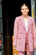 SOPHIA BUSH Out in New York 06/16/2021