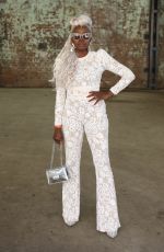 suzan mutesi at Afterpay Australian Fashion Week Street Style in Sydney 06/02/2021