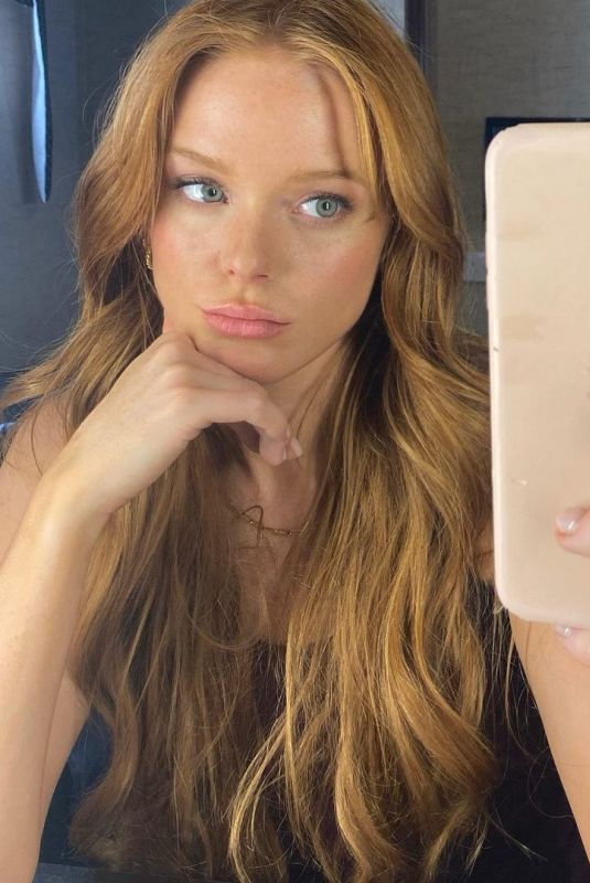 ABIGAIL COWEN – Instagram Photos 07/26/2021