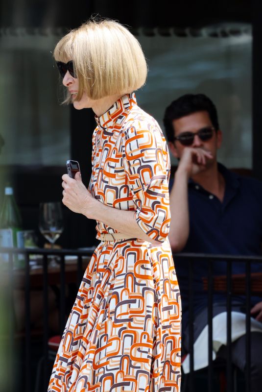 ANNA WINTOUR Leaves Sant Ambroeus Restaurant in New York 07/28/2021