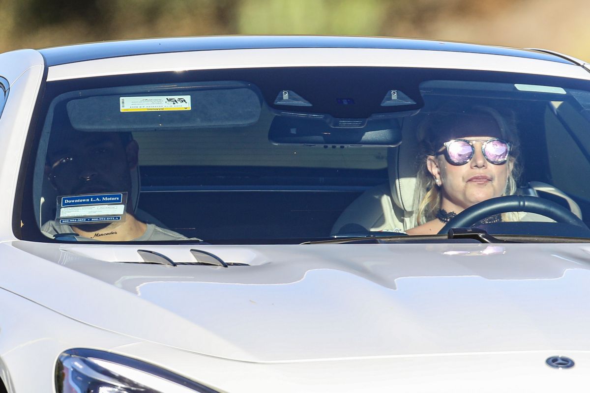 BRITNEY SPEARS Out Driving in Thousand Oaks 07/27/2021 – HawtCelebs