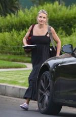 CAMERON DIAZ Leaves a Friend