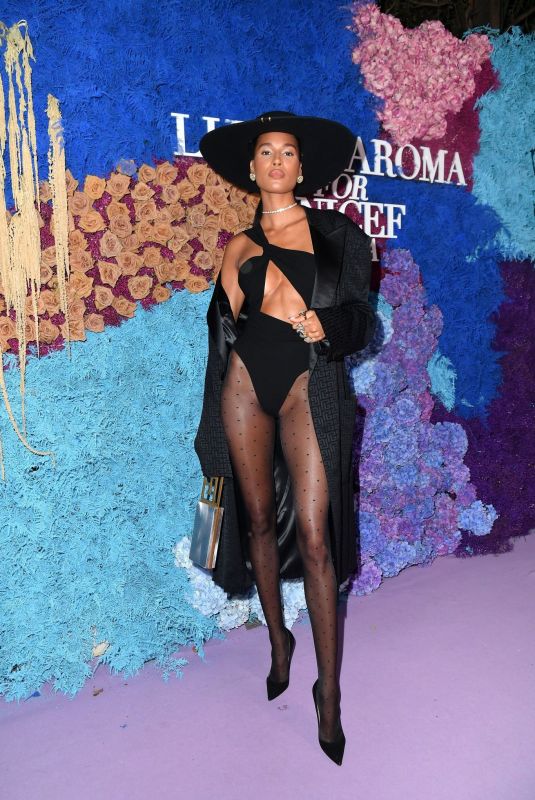 CINDY BRUNA at LUISAVIAROMA for UNICEF in Capri 07/31/2021