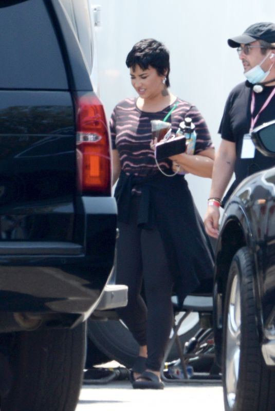 DEMI LOVATO and VALERIE BERTINELLI on the Set of Hungry in Los Angeles 07/15/2021