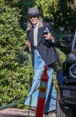 DIANE KEATON Arrives at Her Home in Santa Monica 07/21/2021