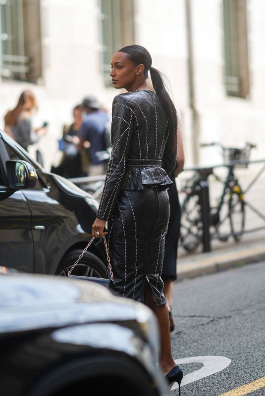 JASMINE TOOKES Arrives at Zuhair Murad Fashion Show in Paris 07/07/2021