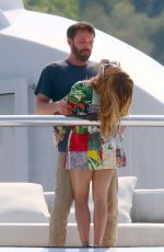 JENNIFER LOPEZ and Ben Affleck Kissing at a Yacht in South of France 07/24/2021