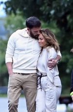 JENNIFER LOPEZ and Ben Affleck Out Shopping in New York 07/03/2021