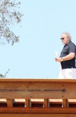 JENNIFER LOPEZ Checking Construction Site in Holmby Hills 07/17/2021