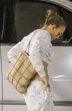 JENNIFER LOPEZ Out and About in Santa Monica 07/18/2021