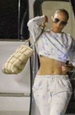 JENNIFER LOPEZ Out and About in Santa Monica 07/18/2021